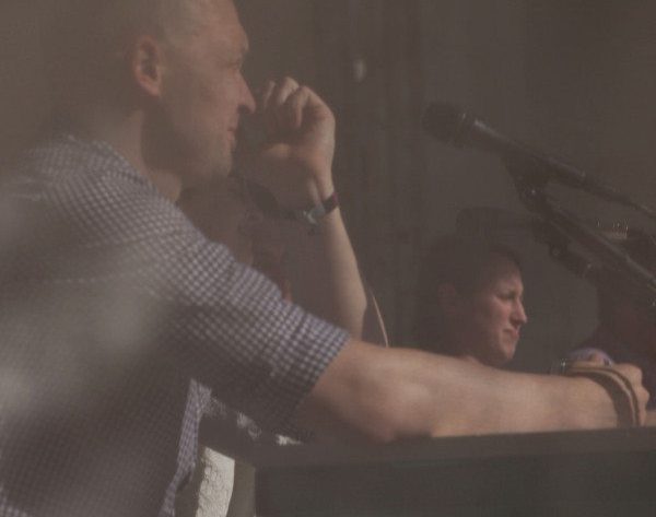 tag 03 022 Senefelderstraße 31 - Bürogespräch