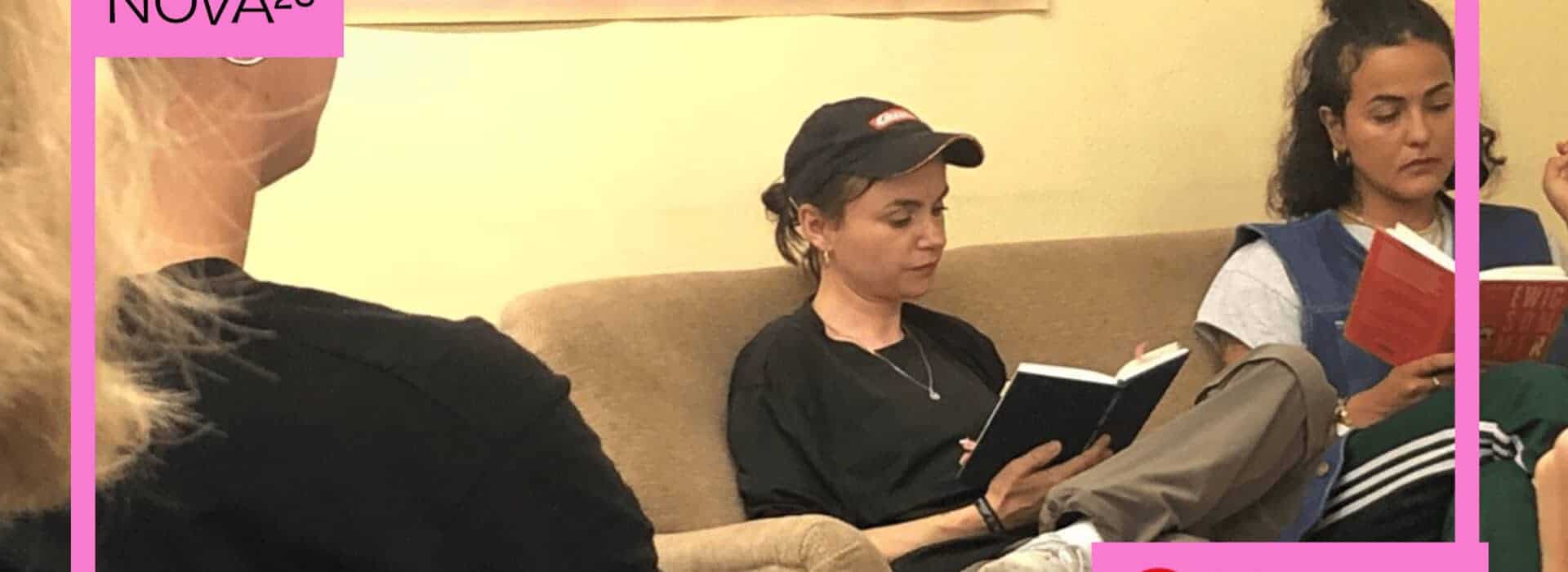 Franziska Gaensler Lesung by Paula Valk Was ist, wenn alles rundum brennt?